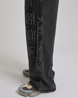 TR APPLIQUE BIG T BAGGY SWEATS - JET BLACK