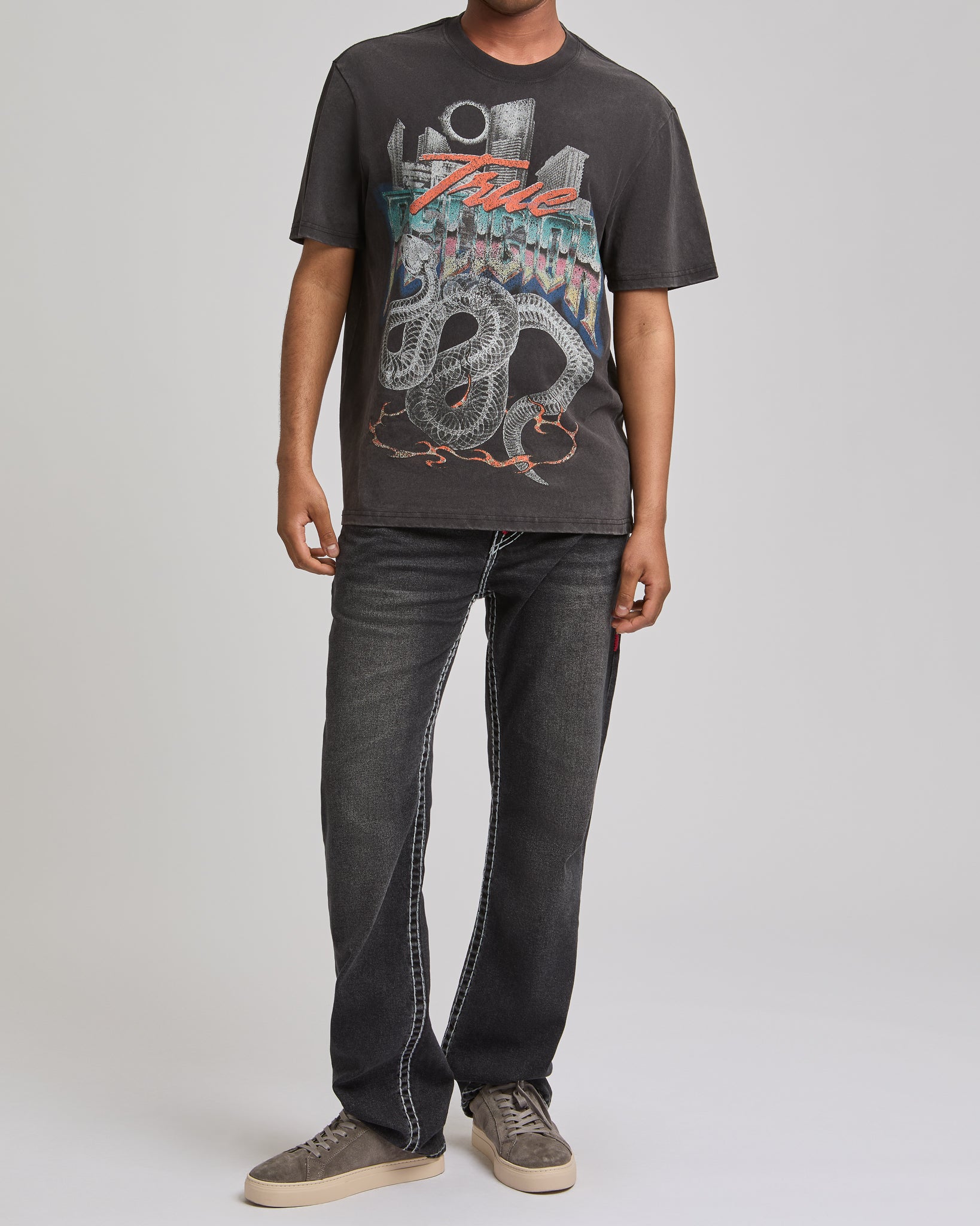 WASHED SNAKE BITE TEE - JET BLACK