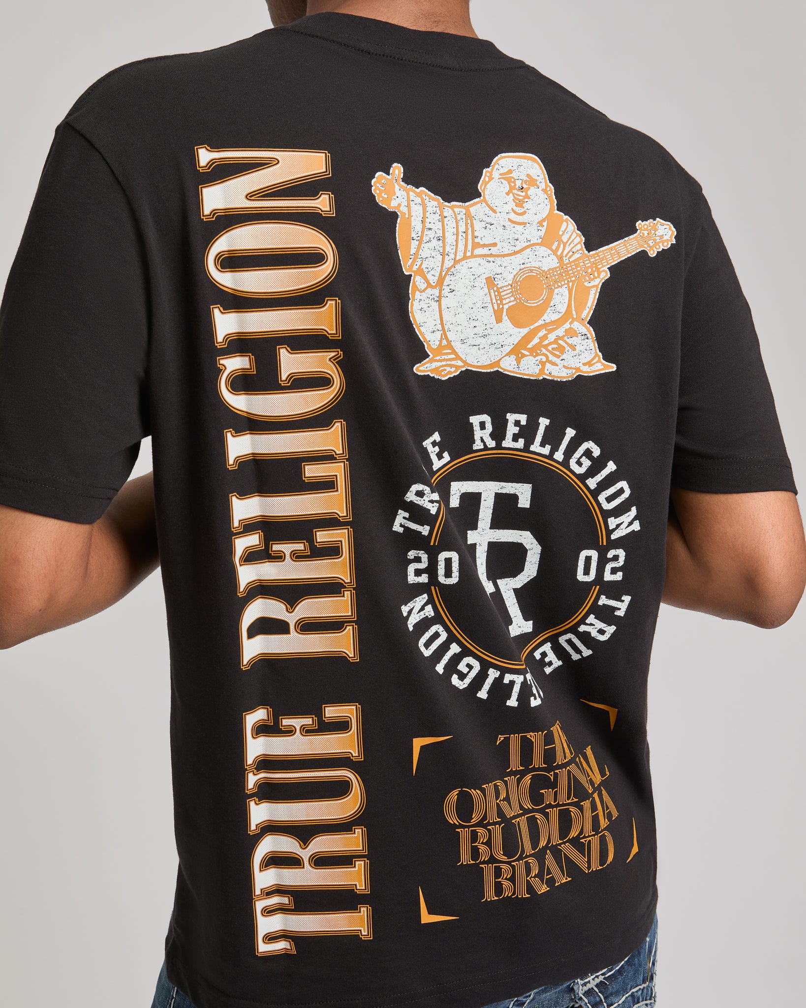 SS STACKED LOGO TEE - JET BLACK