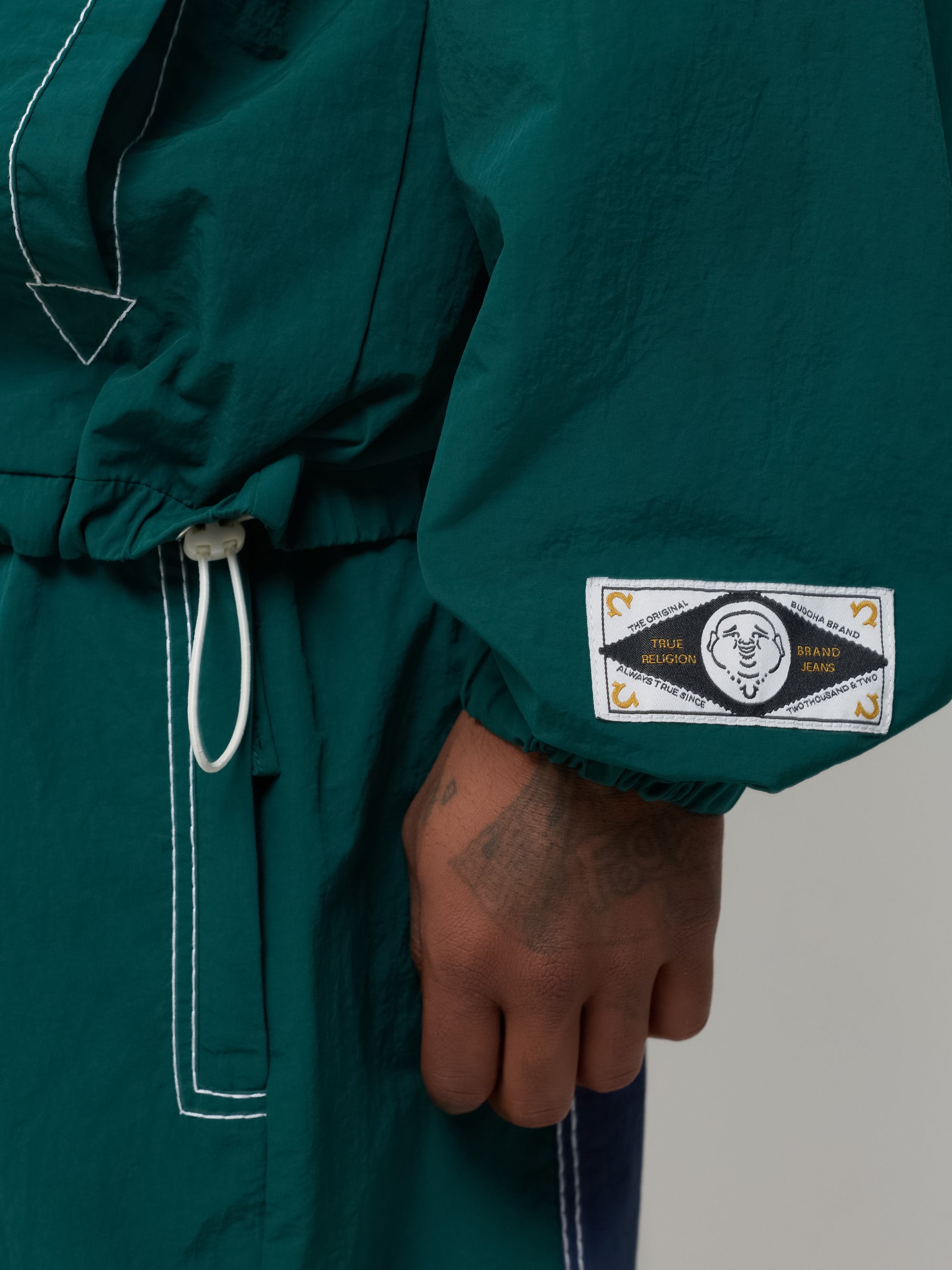 COLOR BLOCK BIG T NYLON ANORAK - RAIN FOREST / DRESS BLUE