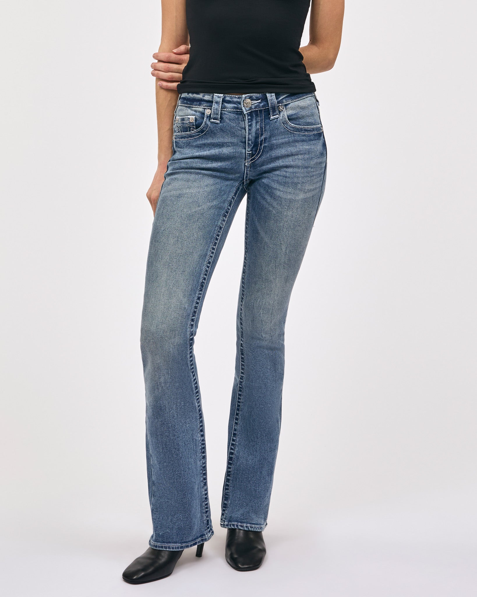 CRYSTAL BECCA MR BOOTCUT BIG T - MEDIUM WASH